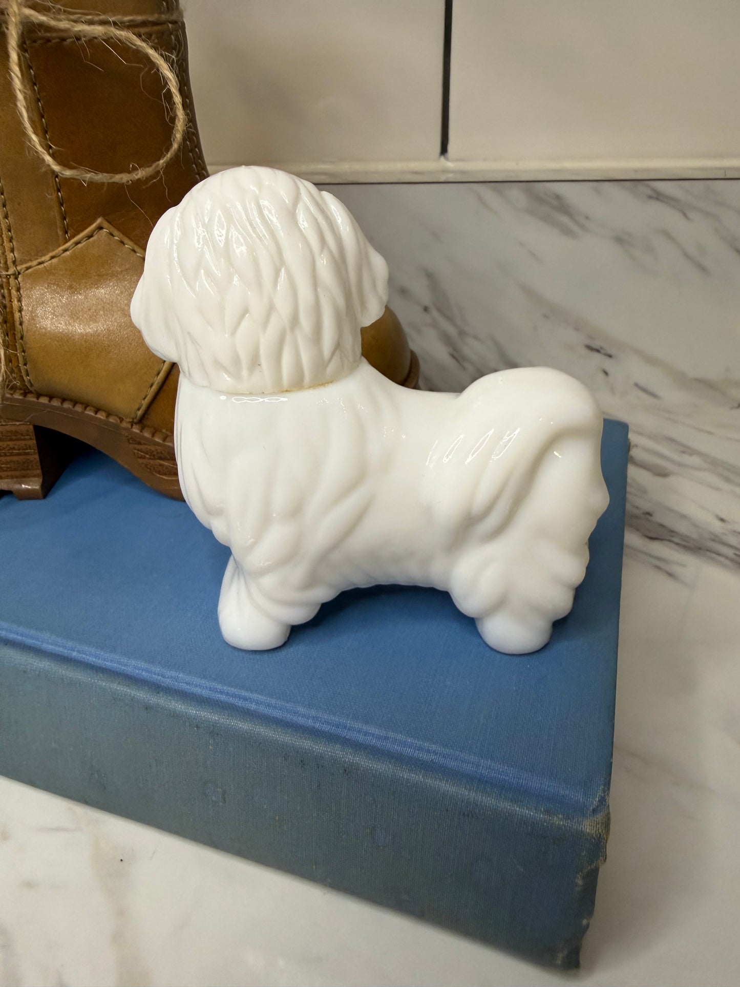 Vintage Avon Royal Pekingese Milk Glass Cologne Bottle — Collectible Dog Figurine