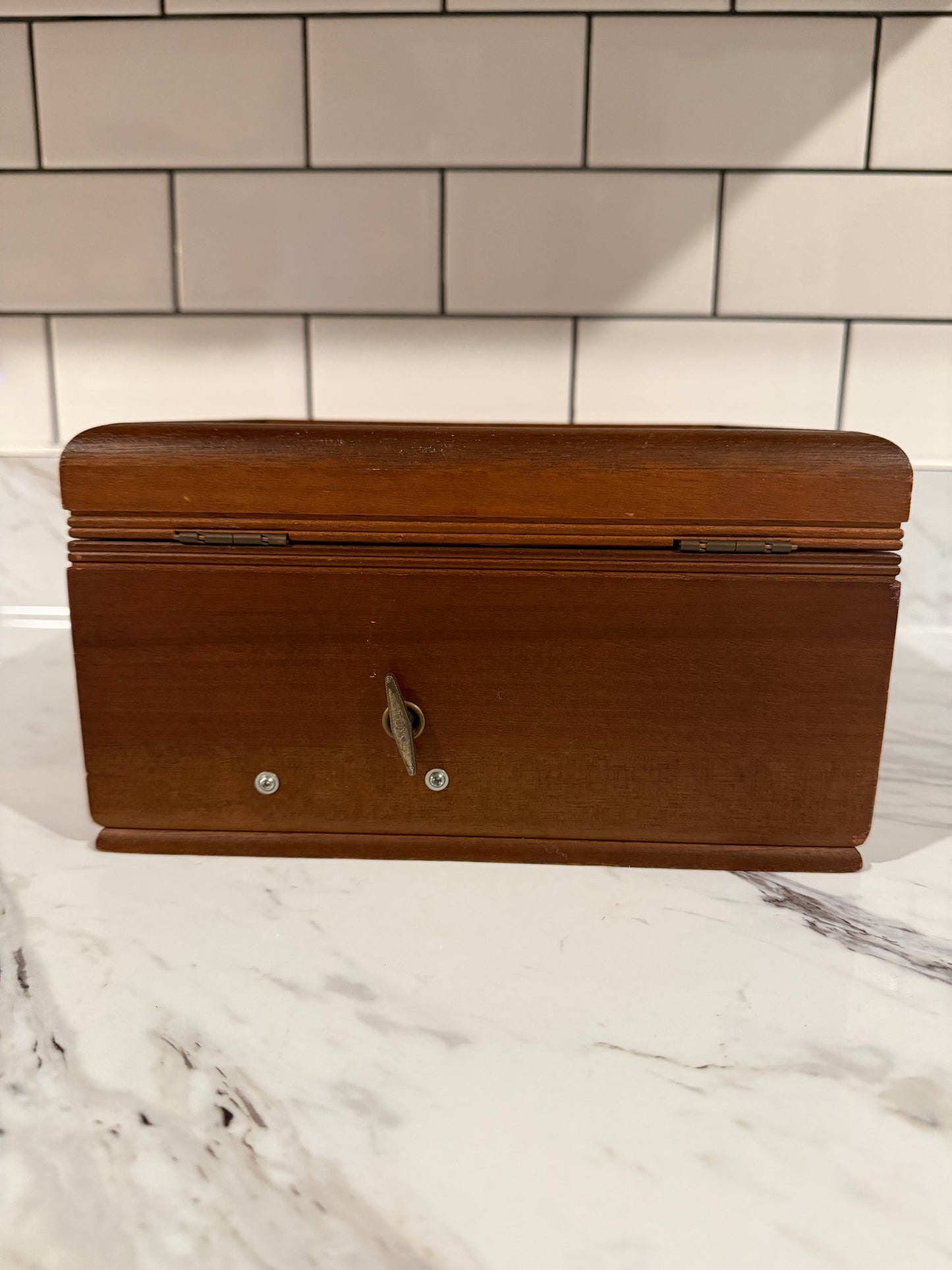 Vintage Linden Musical Jewelry Box