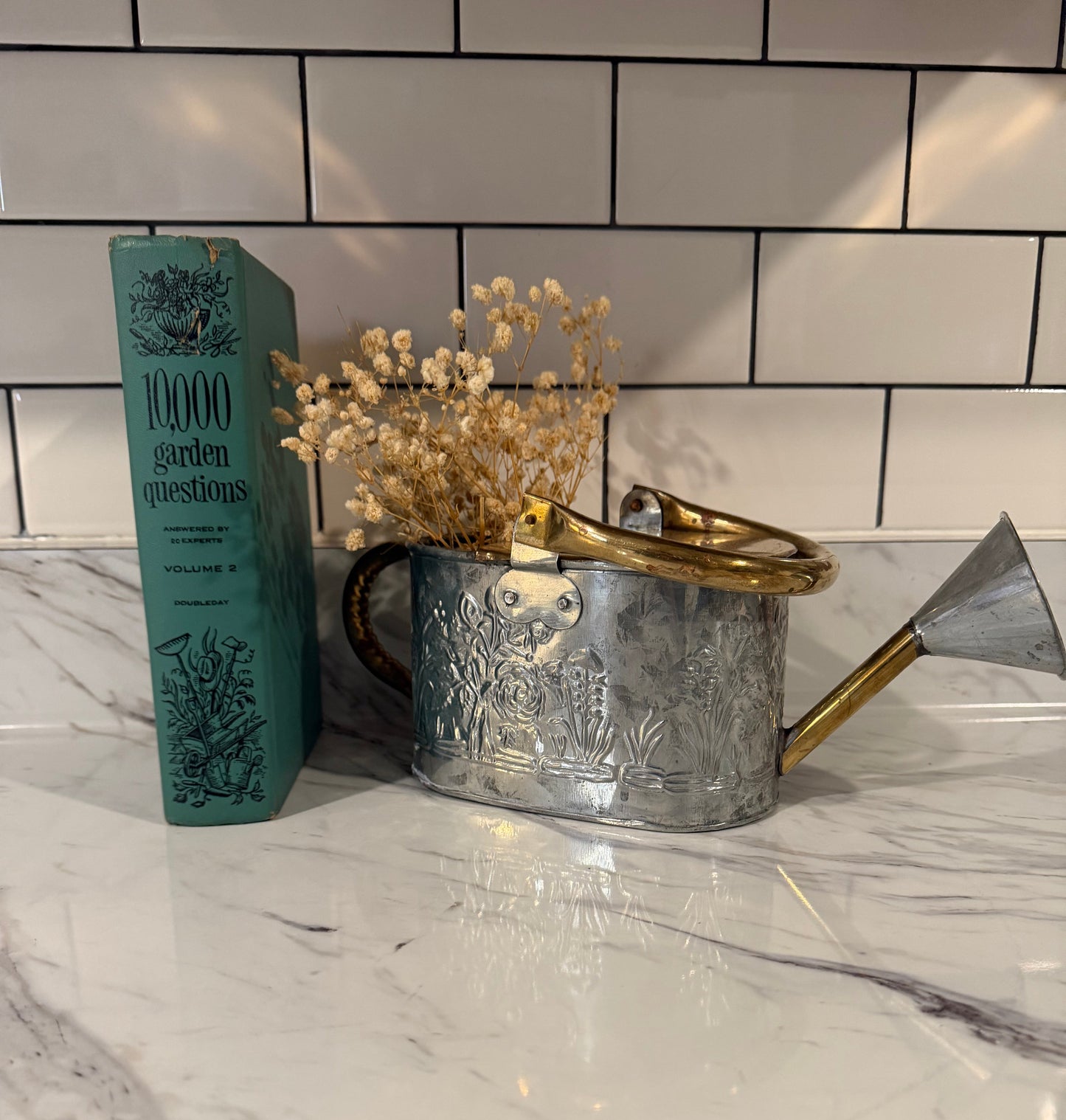 Vintage Gardening Book: “10,000 Garden Questions Answered by 20 Experts, Volume 2” — Doubleday, c.1959