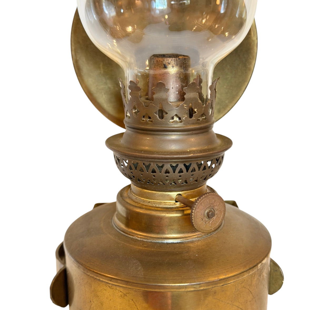 Brass Vintage Gimbaled Marine Oil Lamp with Wall Bracket & Reflector | Nautical Ship Yacht Lamp