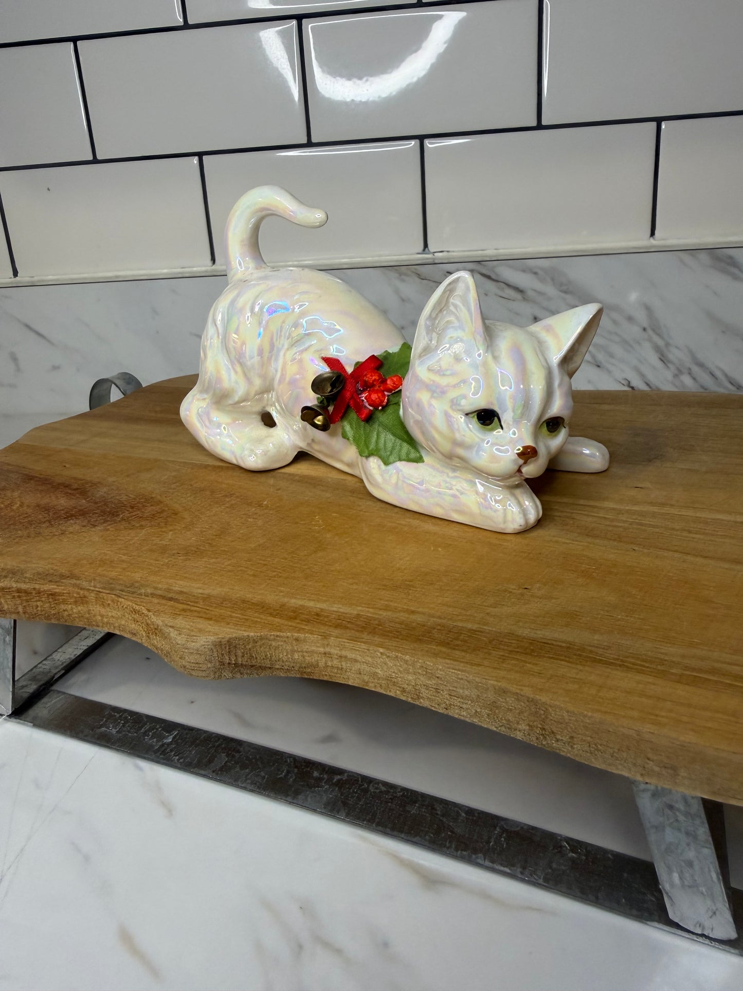 Vintage Enesco Ceramic Christmas Cat Figurine – Iridescent Pearl Finish
