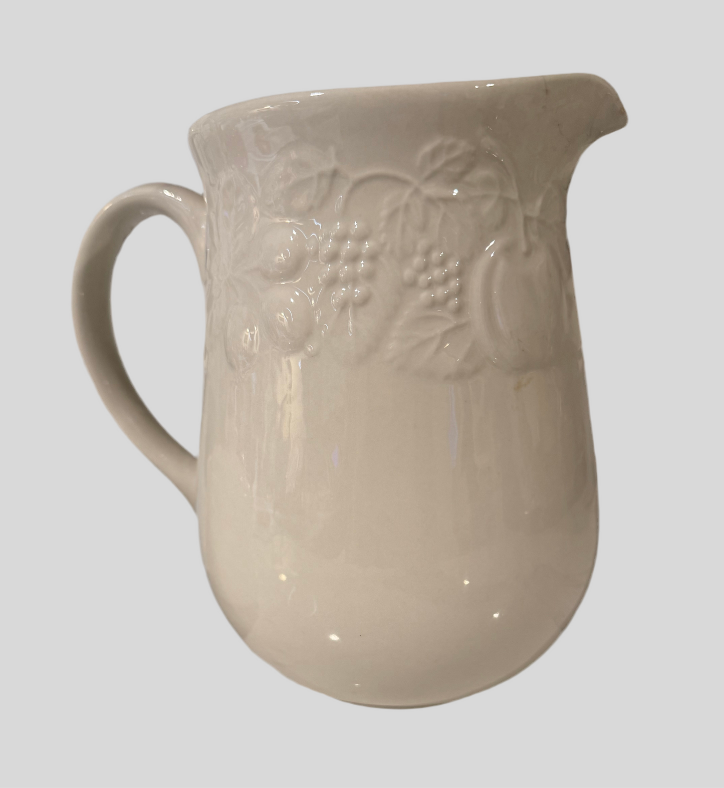 Gibson Housewares Vintage - White Embossed Fruit Pitcher & Sugar Bowl with Lid | Fruit de Blanc