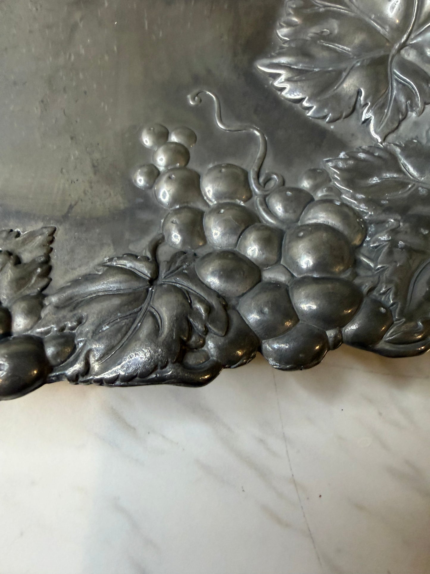 Arthur Court Aluminum Serving Tray – Grapevine Design, Entertaining Accent