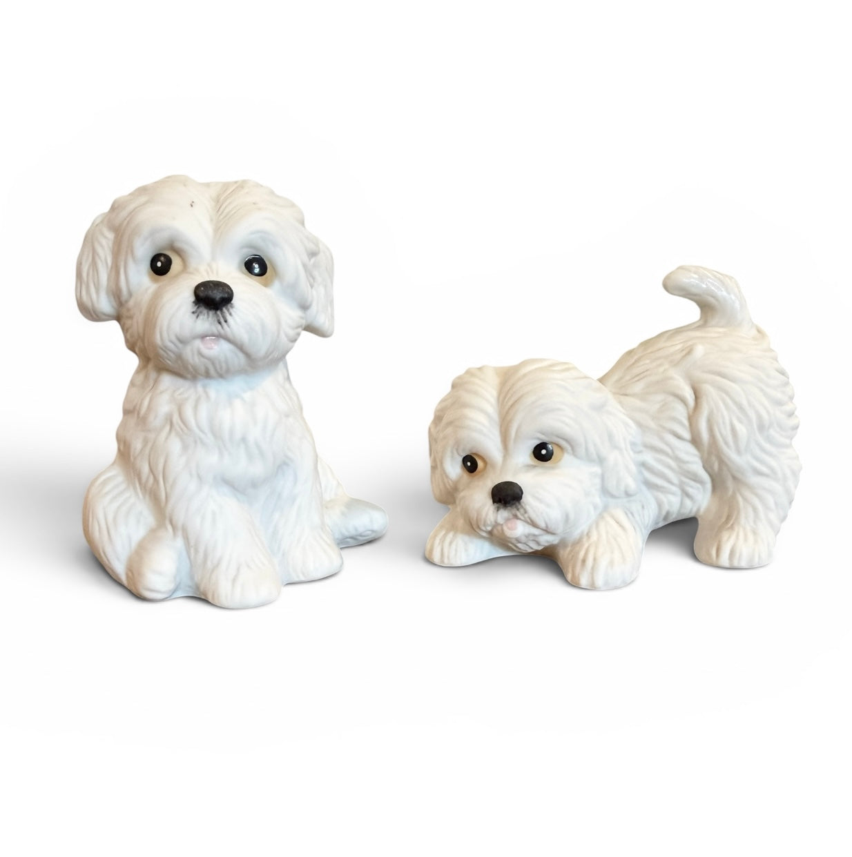 Homco Maltese Puppy Figurines #1411 – Set of 2 White Porcelain Dogs, 1980s Collectible Decor