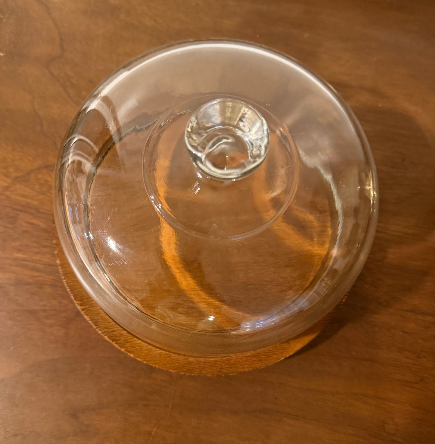 MCM Teak Vintage Cheese Board with Glass Dome Cloche – 1970s Mid-Century Entertaining Piece