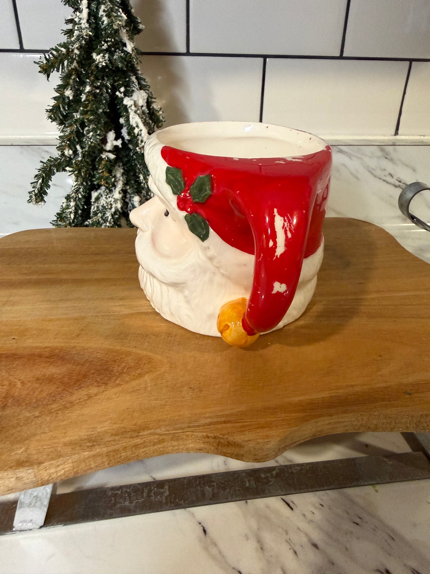 Vintage “Winking Santa” Mug — Mid-Century Style Christmas Collectible