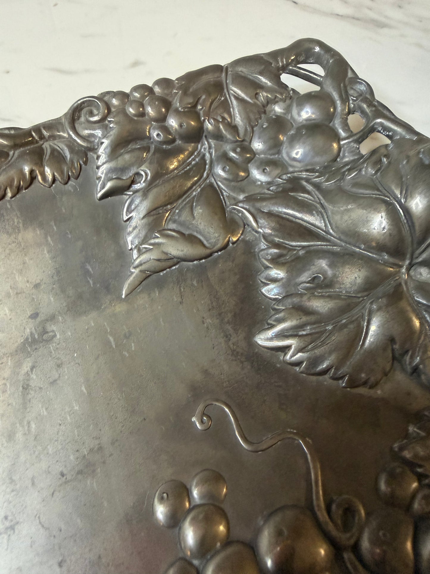 Arthur Court Aluminum Serving Tray – Grapevine Design, Entertaining Accent