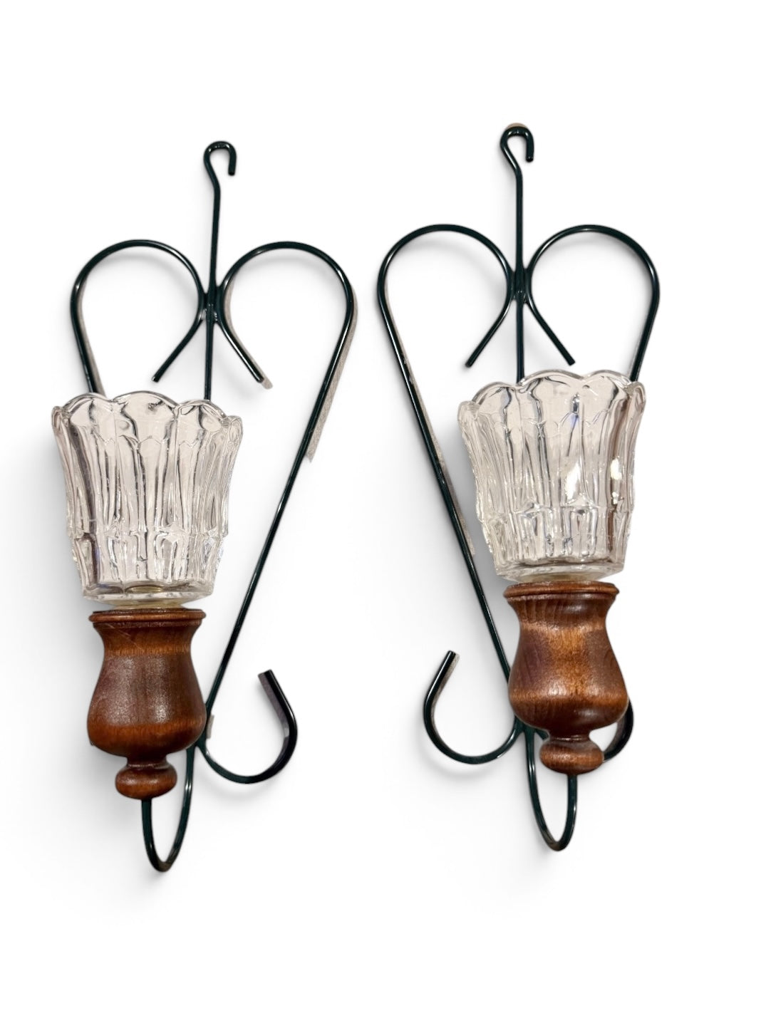 Heart-Shaped Green Wall Candle Sconces – Vintage Wood & Metal with Ruffled Glass Cups