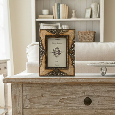 Vintage-Style 4x6 Ornate Gold & Cream Resin Photo Frame