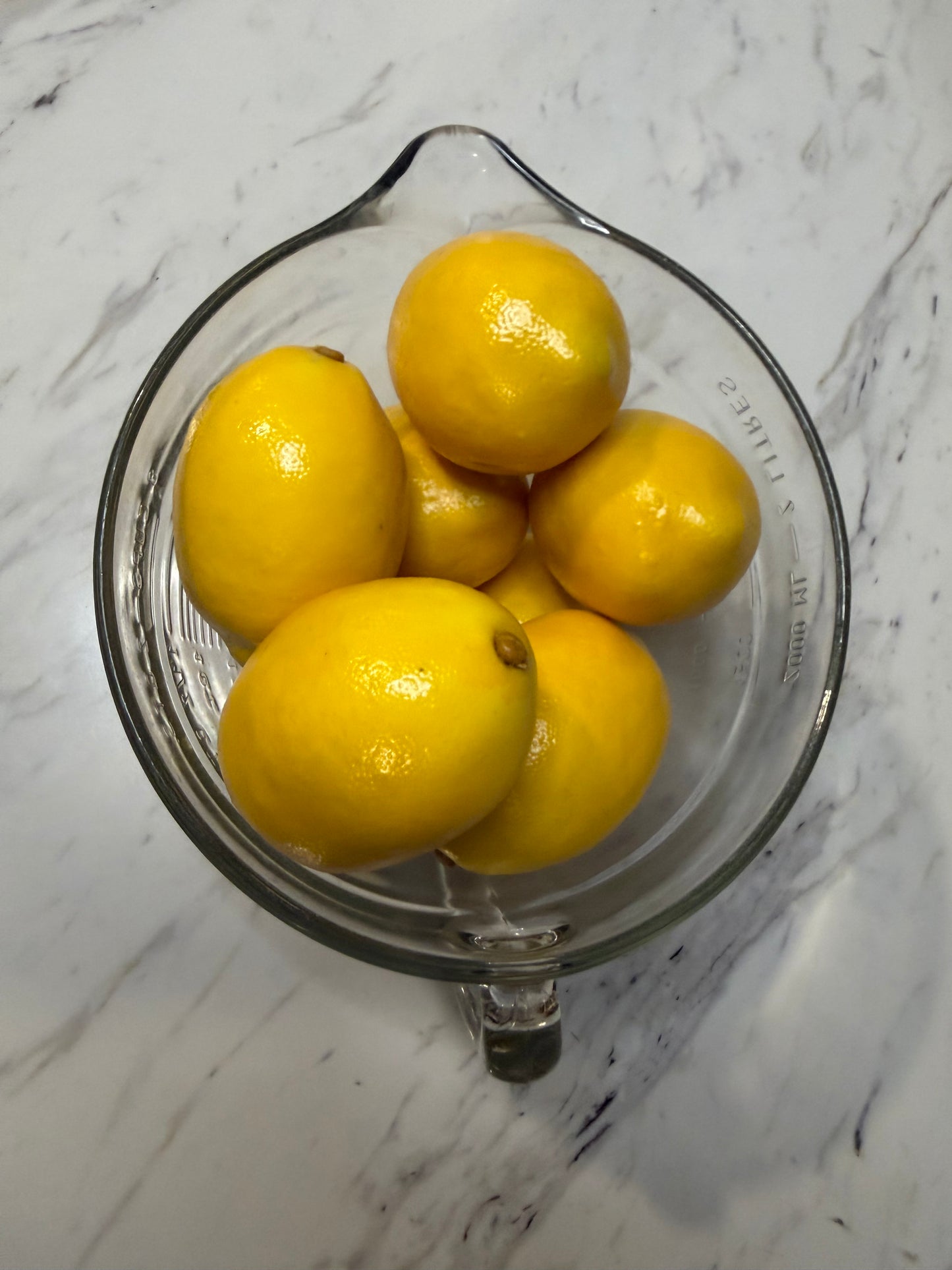 Pampered Chef 8-Cup Glass Classic Batter Bowl