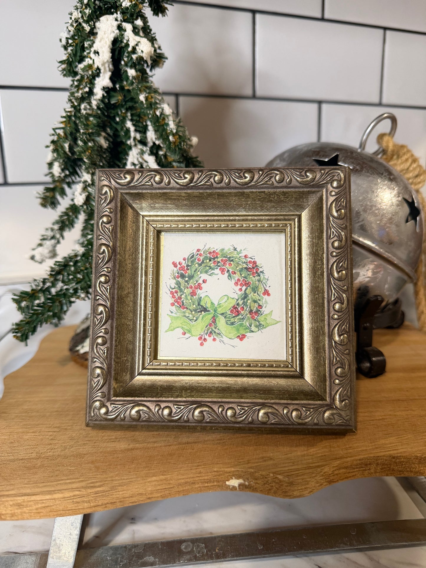 Vintage Style Ornate Silver Frame – 5x5” with Holly Berry Wreath Print