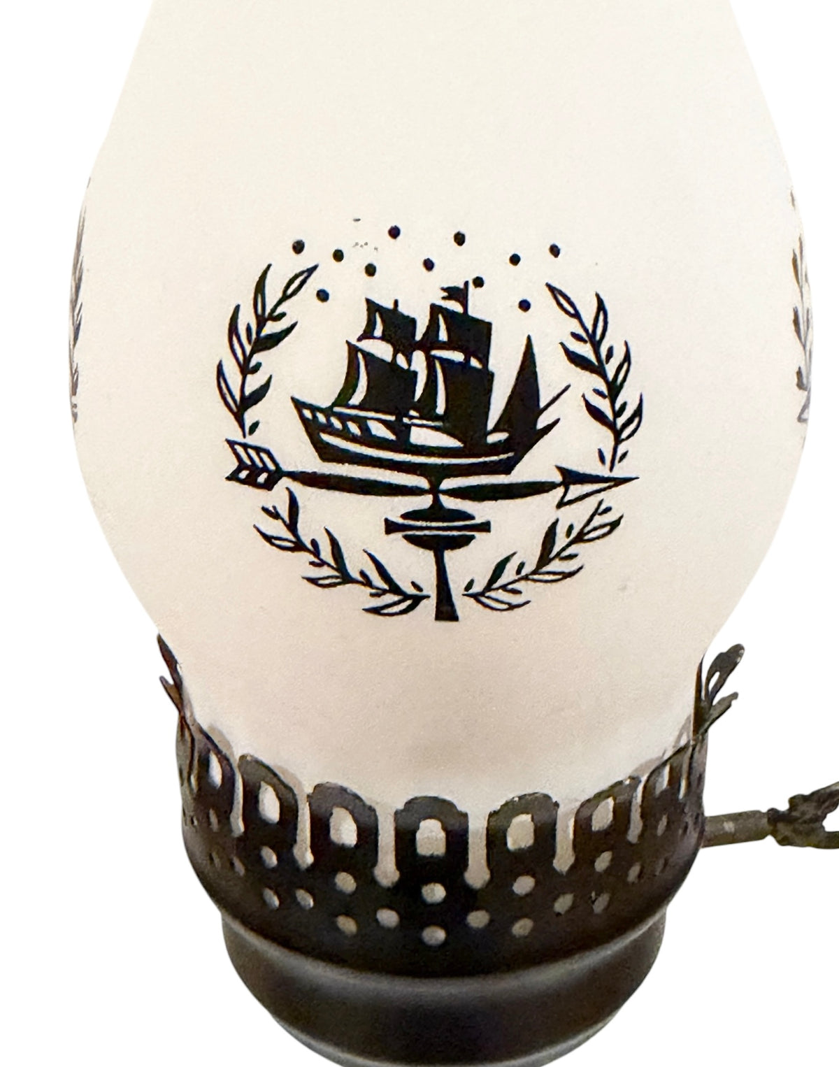 Currier & Ives Vintage Milk Glass Electric Lamp – Black & White Homestead Scene – 17”