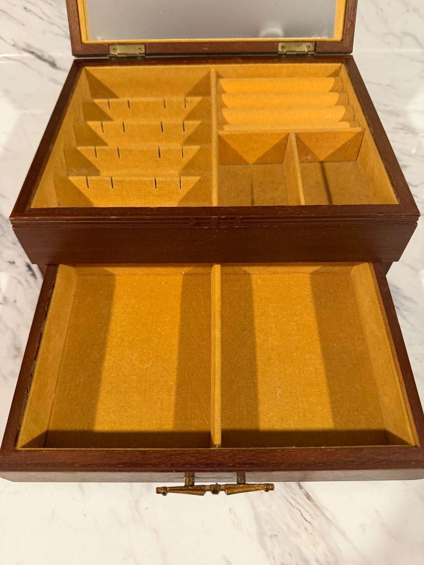 Vintage Linden Musical Jewelry Box