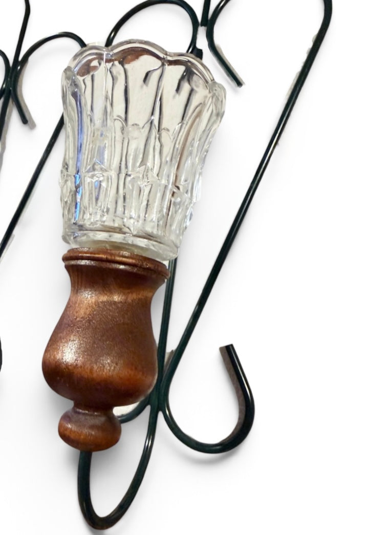 Heart-Shaped Green Wall Candle Sconces – Vintage Wood & Metal with Ruffled Glass Cups