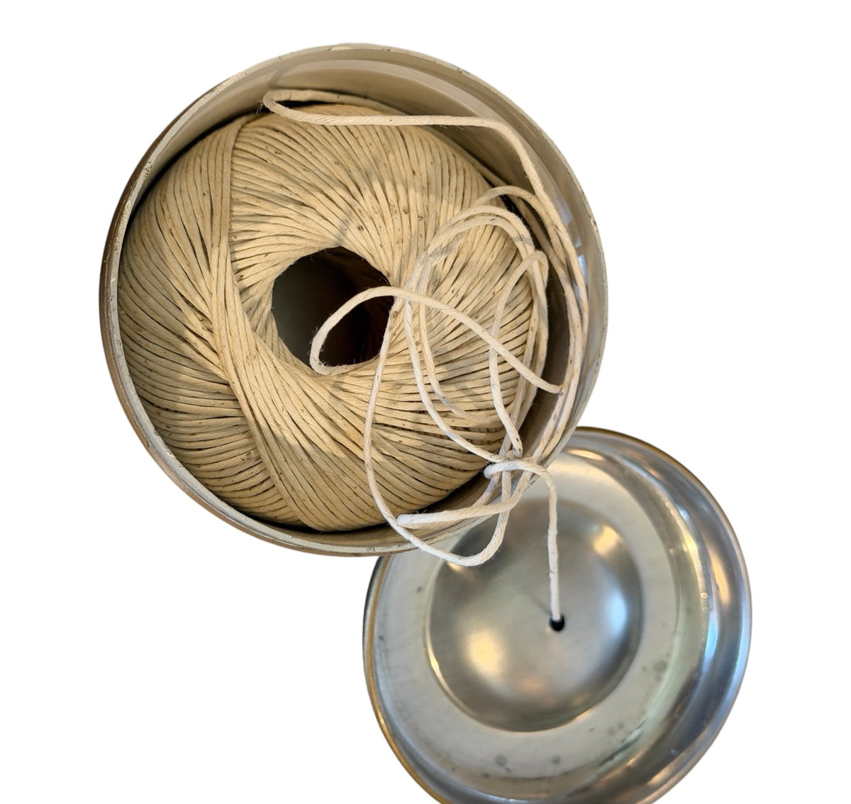 Lady Clare Windsor Castle String Dispenser – Vintage English Lacquered Tin Twine Holder - 1960s–1970s