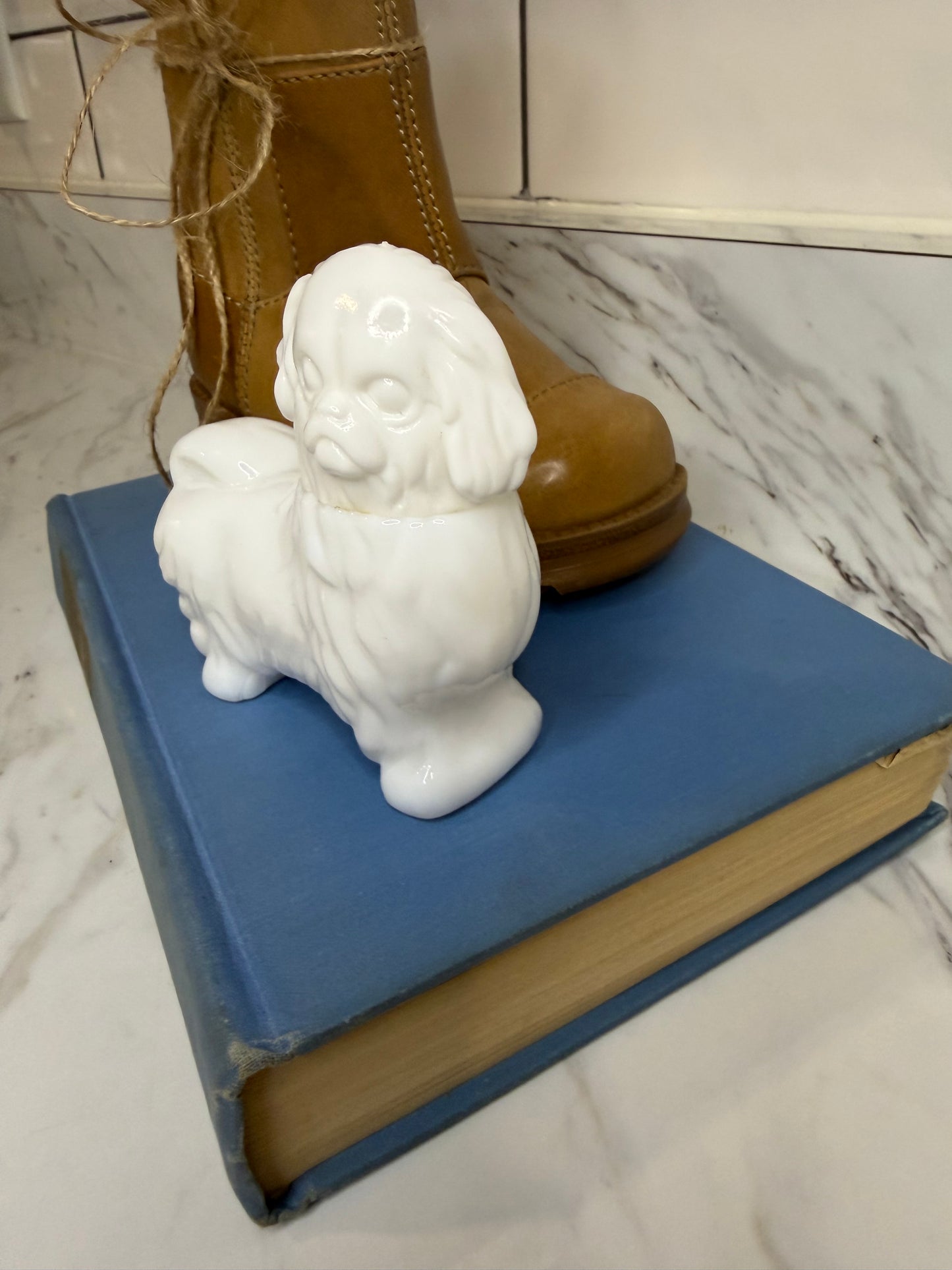 Vintage Avon Royal Pekingese Milk Glass Cologne Bottle — Collectible Dog Figurine