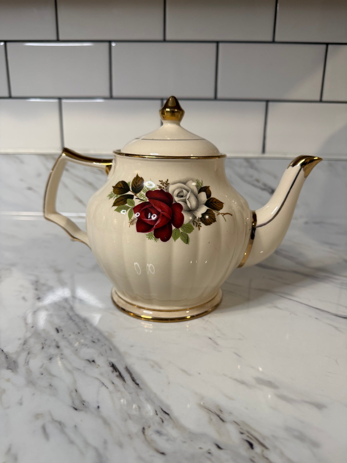 Vintage Sadler England Teapot – Cream with Soft Rose Pattern – Circa 1937