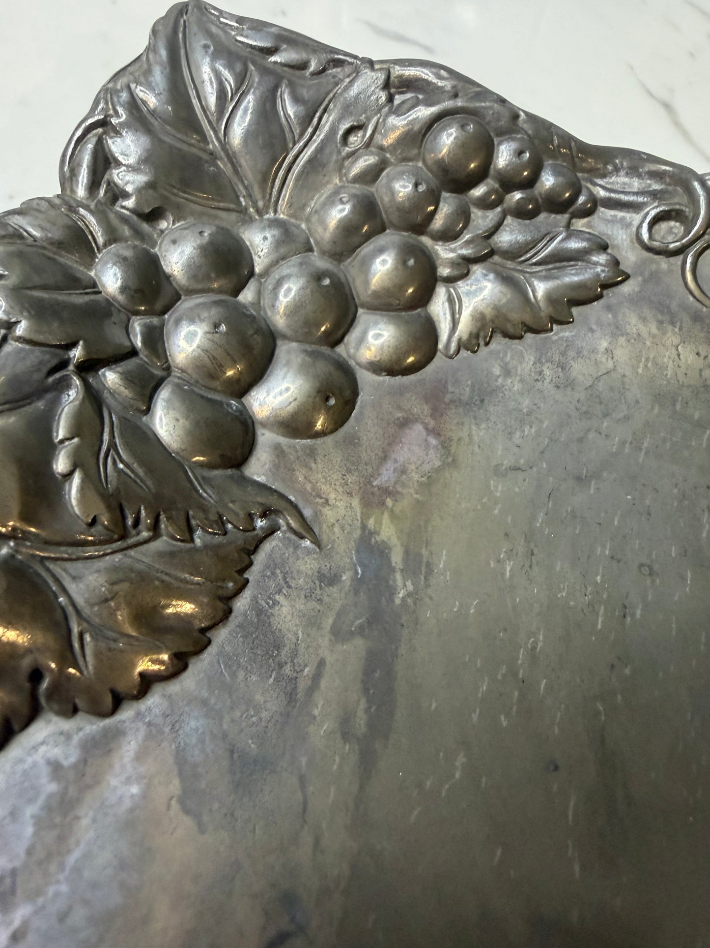 Arthur Court Aluminum Serving Tray – Grapevine Design, Entertaining Accent