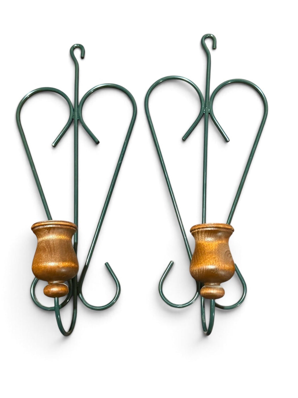 Heart-Shaped Green Wall Candle Sconces – Vintage Wood & Metal with Ruffled Glass Cups