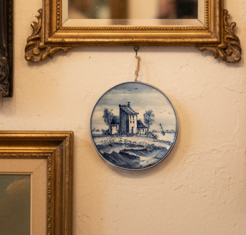 Vintage Westraven Delft Blue Wall Plate – Holland Earthenware Cottage Scene – 4” Mini Wall Hanging