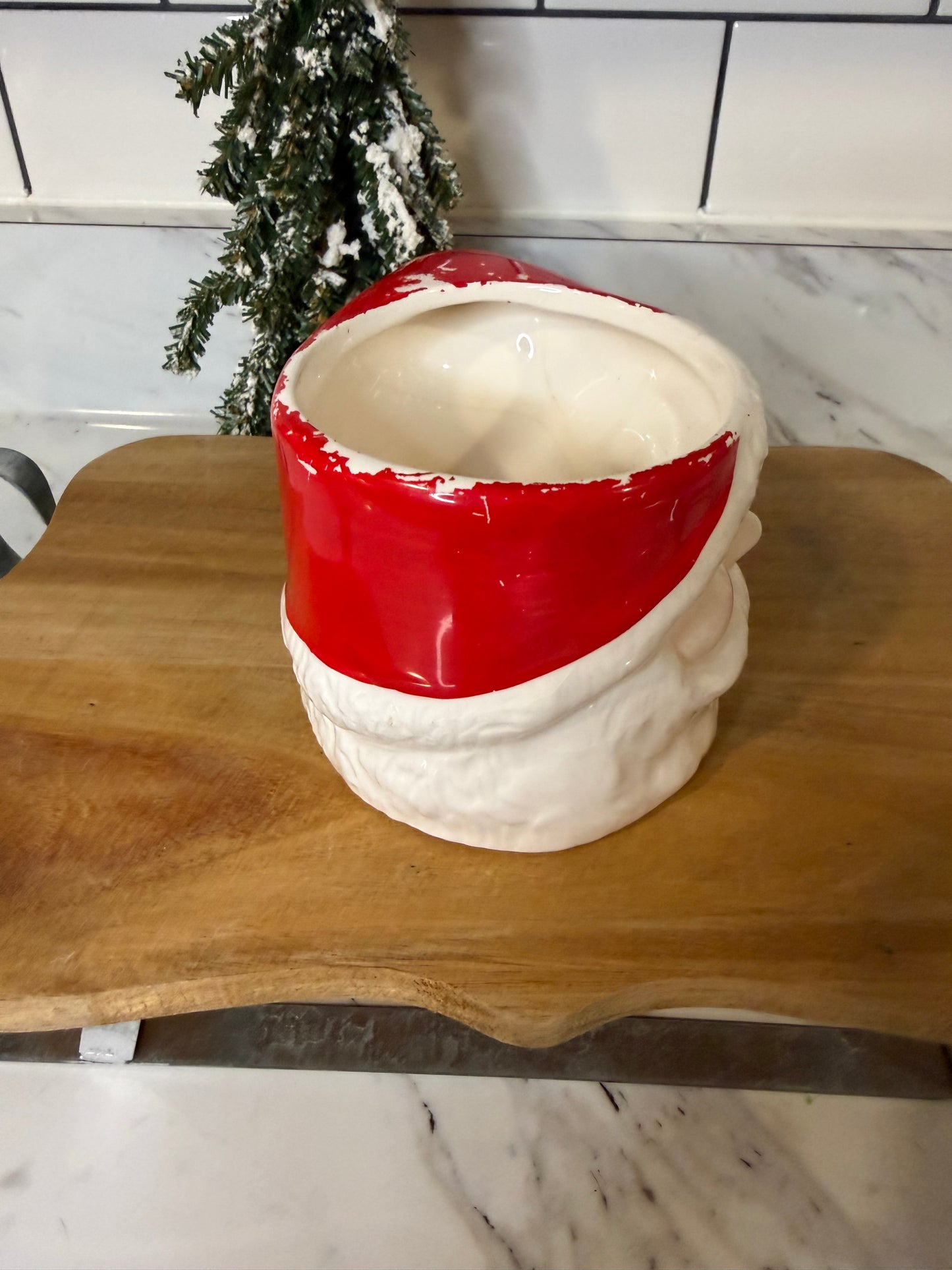 Vintage “Winking Santa” Mug — Mid-Century Style Christmas Collectible