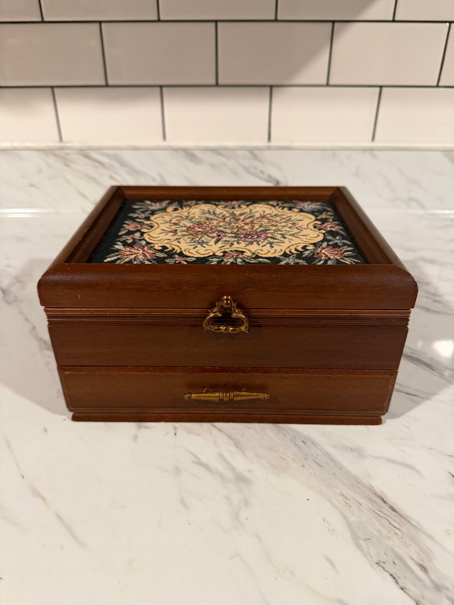 Vintage Linden Musical Jewelry Box