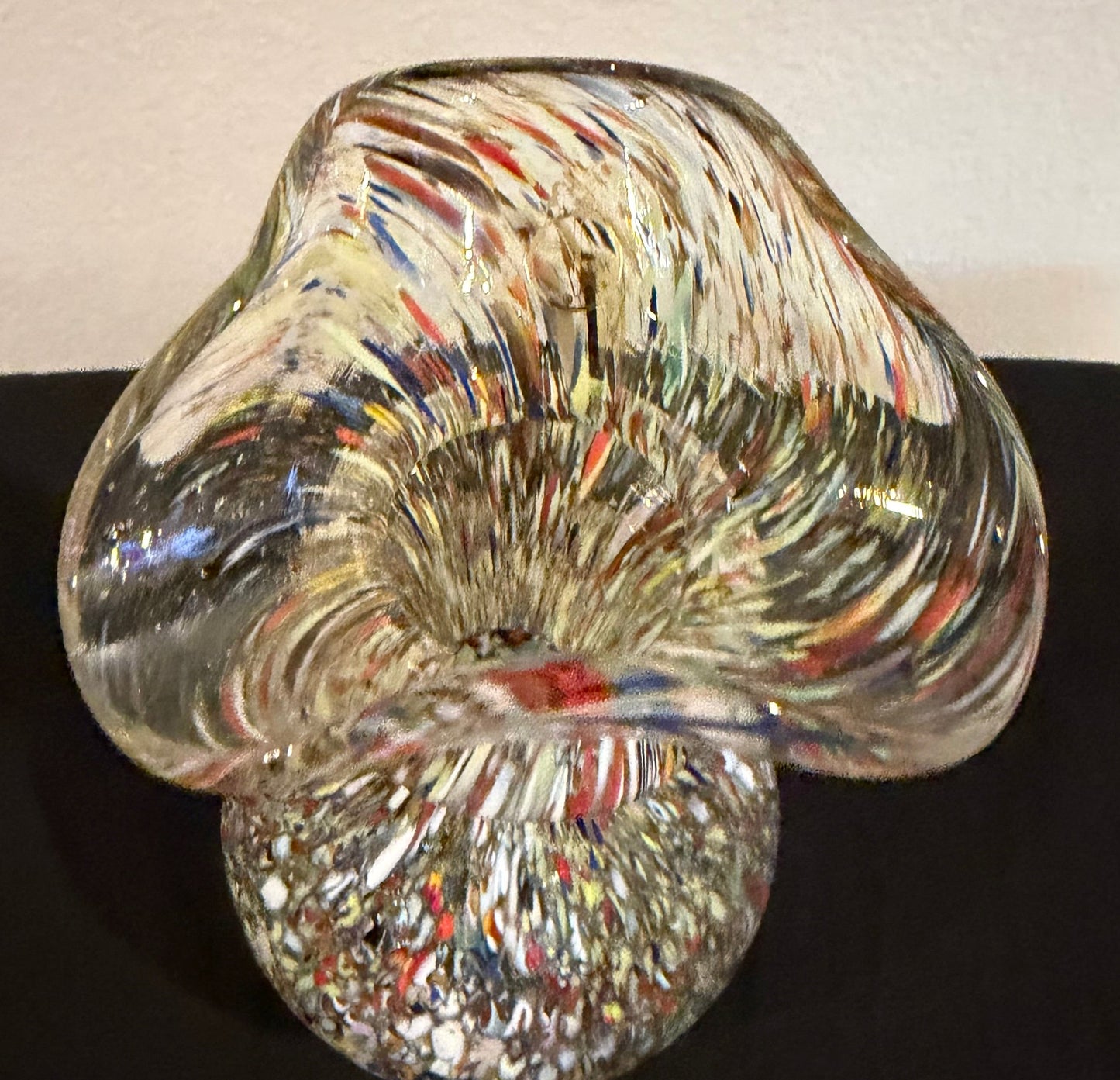 Murano Hand-Blown Art Glass Confetti Swirl Vase (Vetreria Riunite Vecchia Murano)