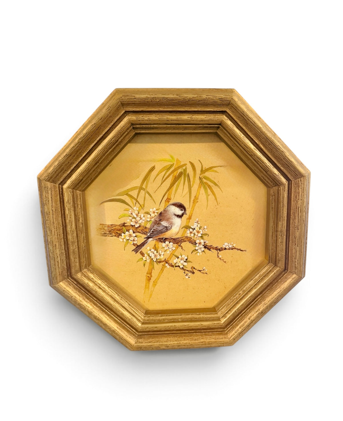 HOMCO Chickadee Wall Art | Octagonal Faux Wood Frame | 1980s Home Interiors Bird Print