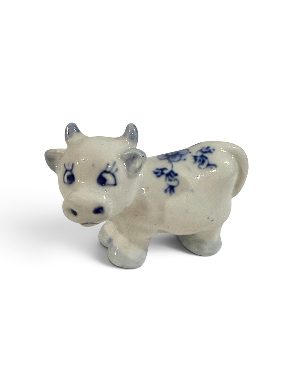Delft Blue Style Vintage Ceramic Cow Figurine – Blue & White Miniature Floral Ceramic Cow Figurine