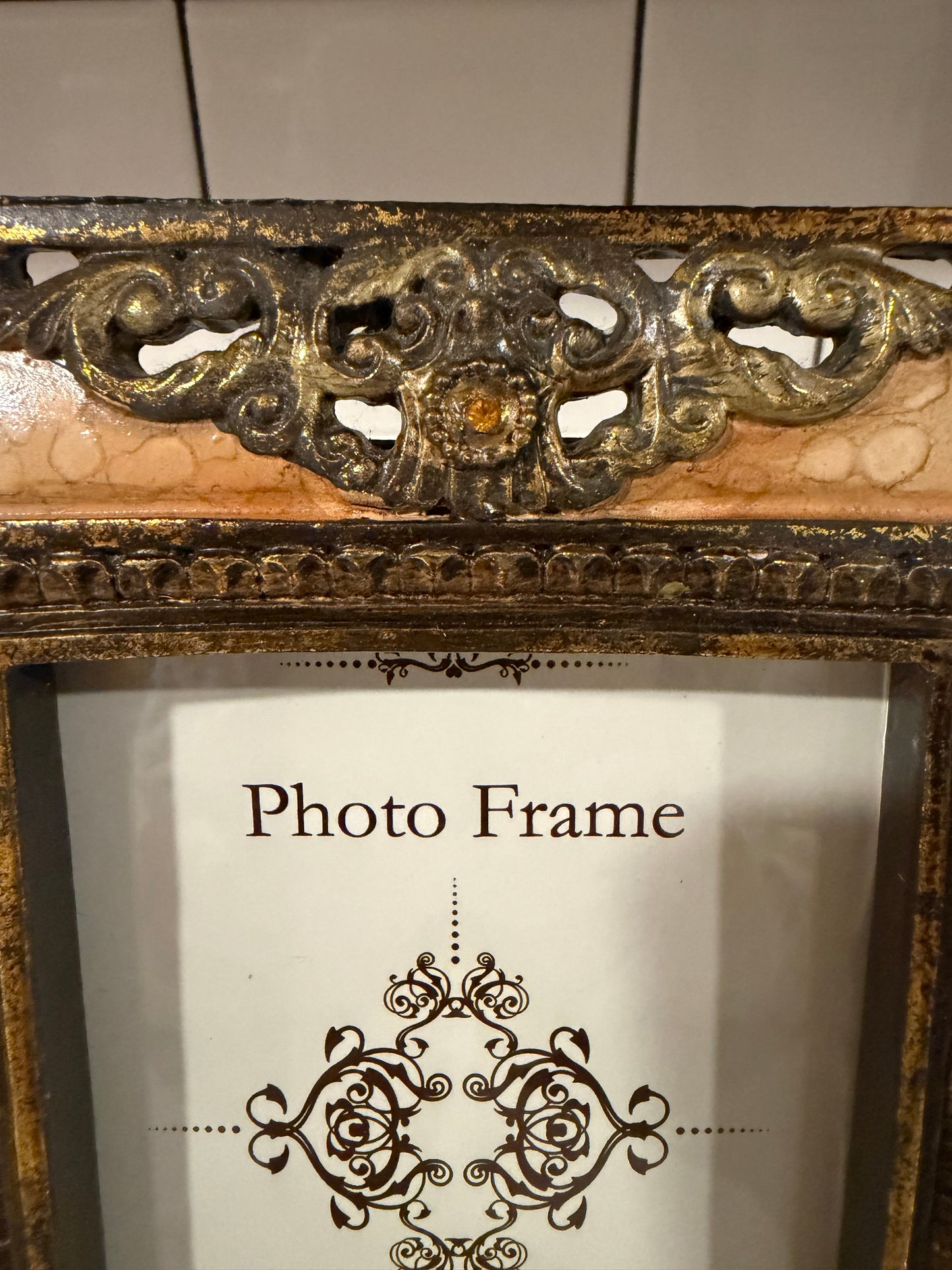 Vintage-Style 4x6 Ornate Gold & Cream Resin Photo Frame