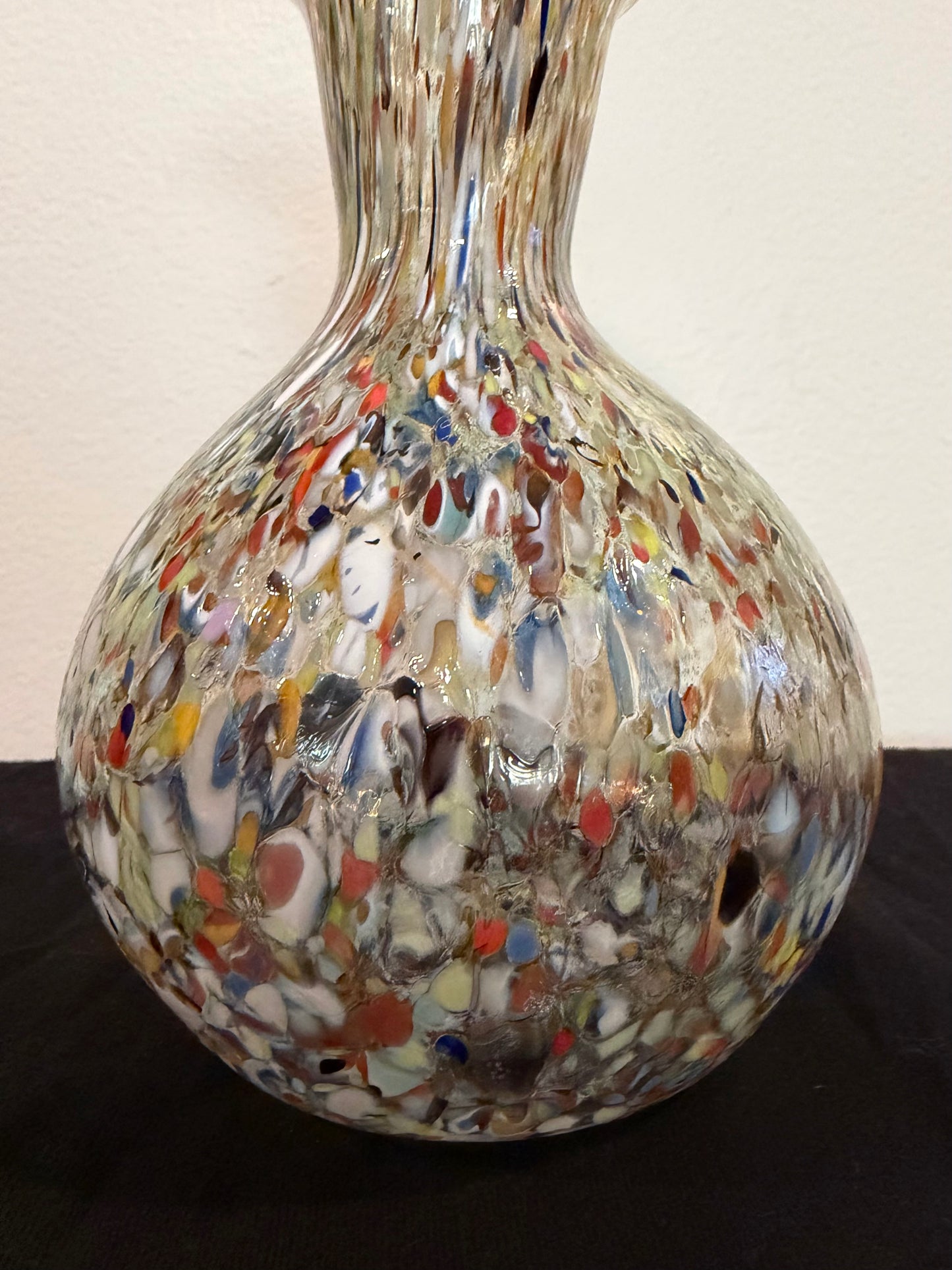 Murano Hand-Blown Art Glass Confetti Swirl Vase (Vetreria Riunite Vecchia Murano)