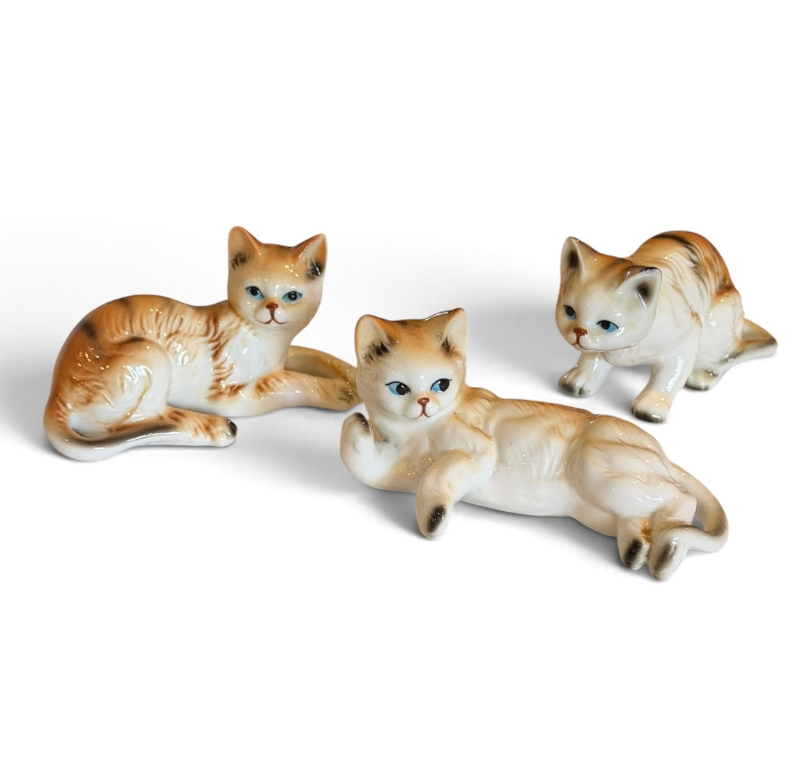 Ginger Tabby Vintage Cat Figurines – Set of 3 Hand-Painted Porcelain Cats Taiwan