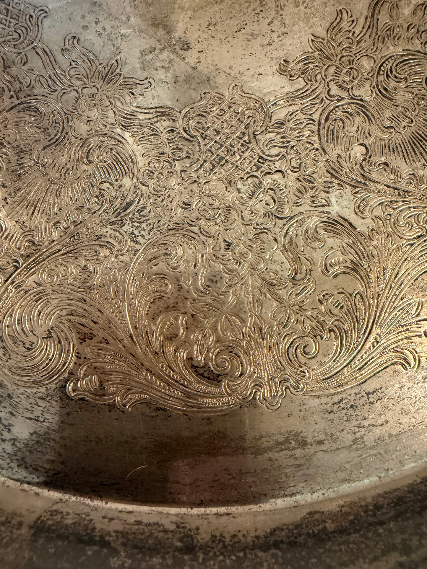 Wm Rogers Silverplate Vintage Heavy Serving Tray – 13” Round Etched Floral Scalloped Platter
