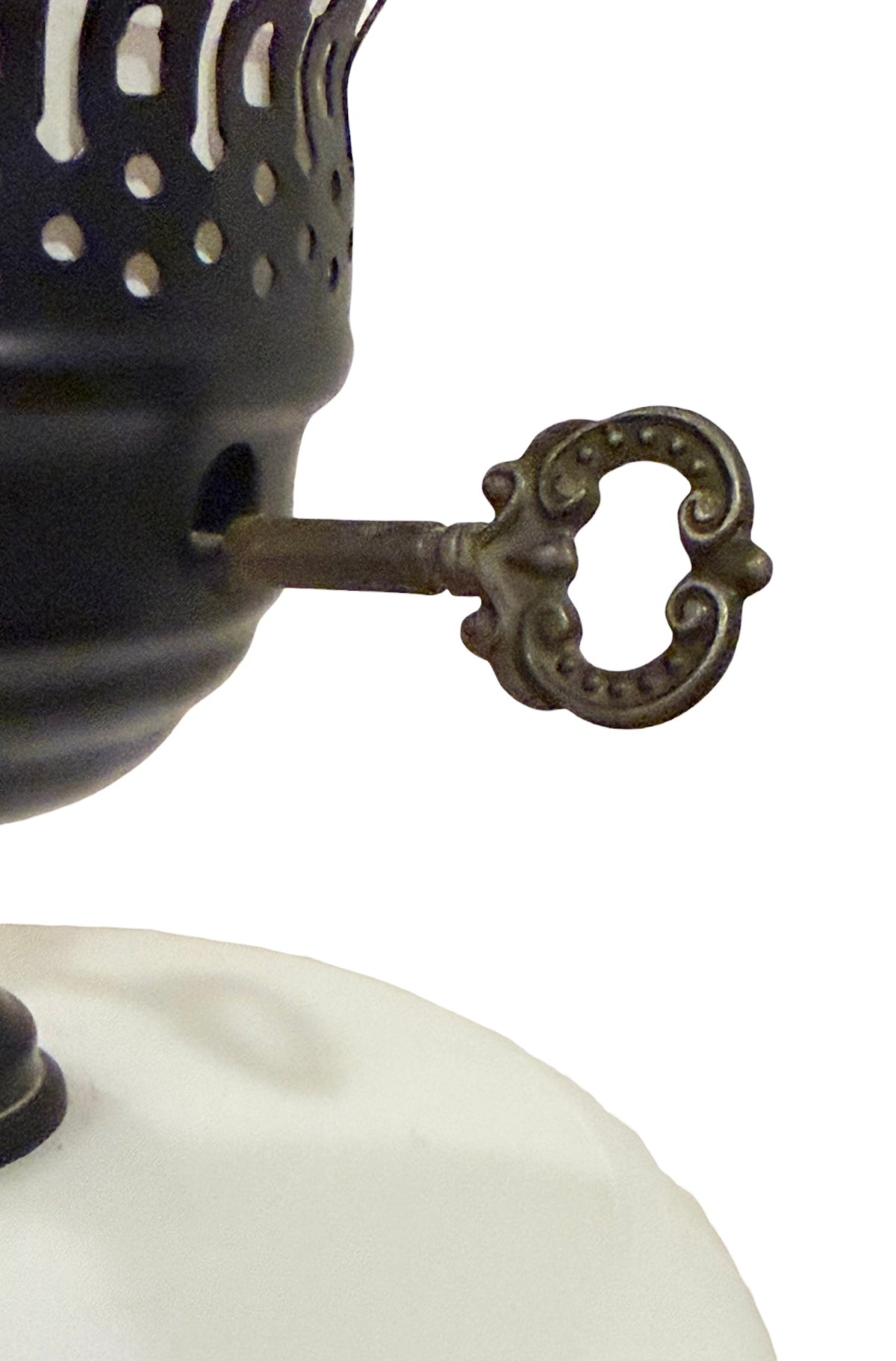 Currier & Ives Vintage Milk Glass Electric Lamp – Black & White Homestead Scene – 17”