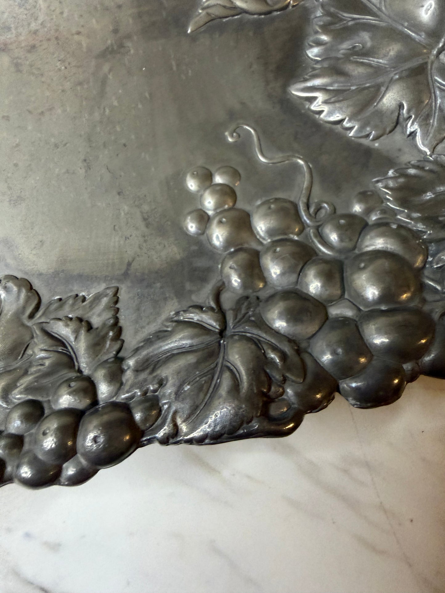 Arthur Court Aluminum Serving Tray – Grapevine Design, Entertaining Accent