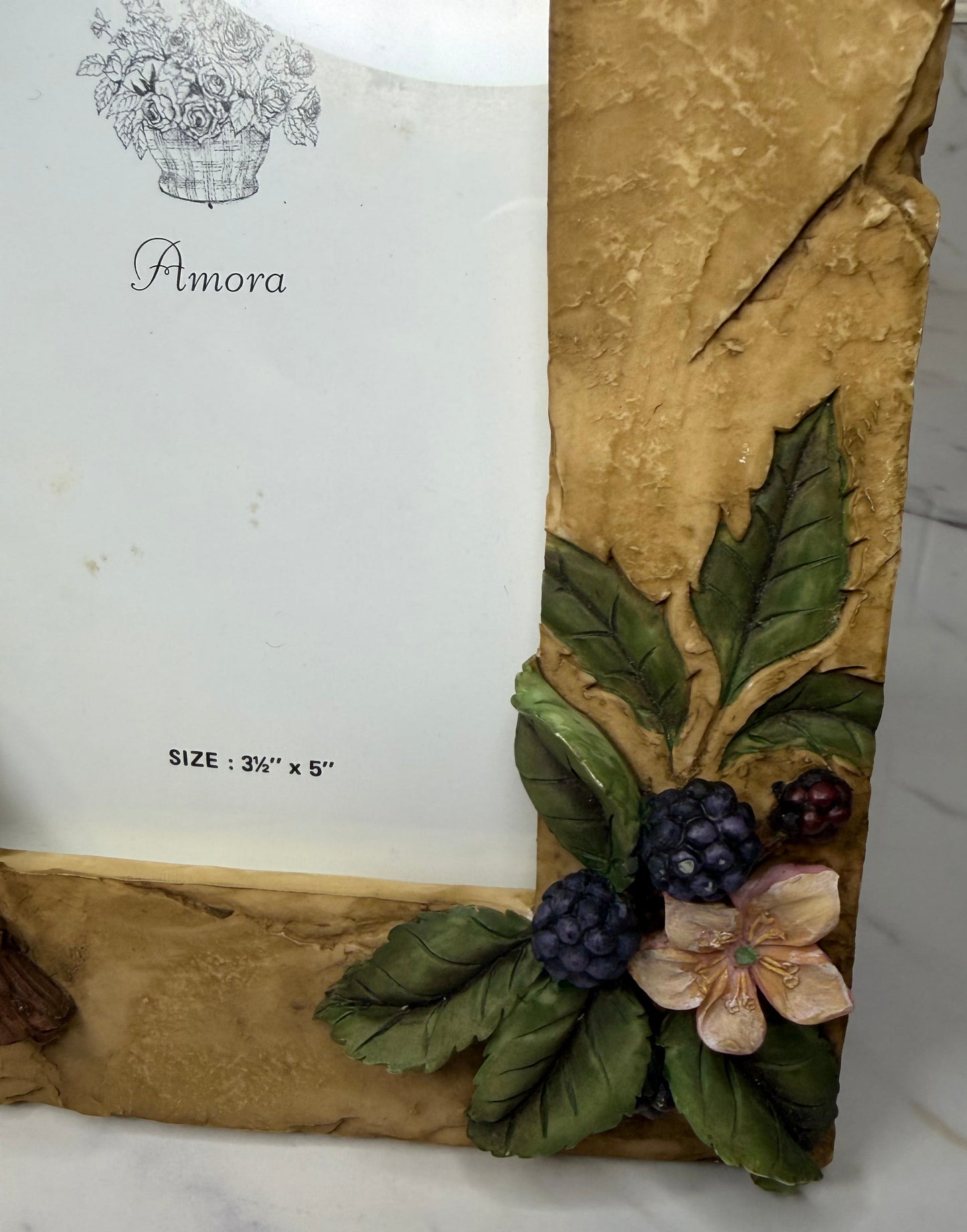 Vintage Amora 3D Blackberry Resin Picture Frame