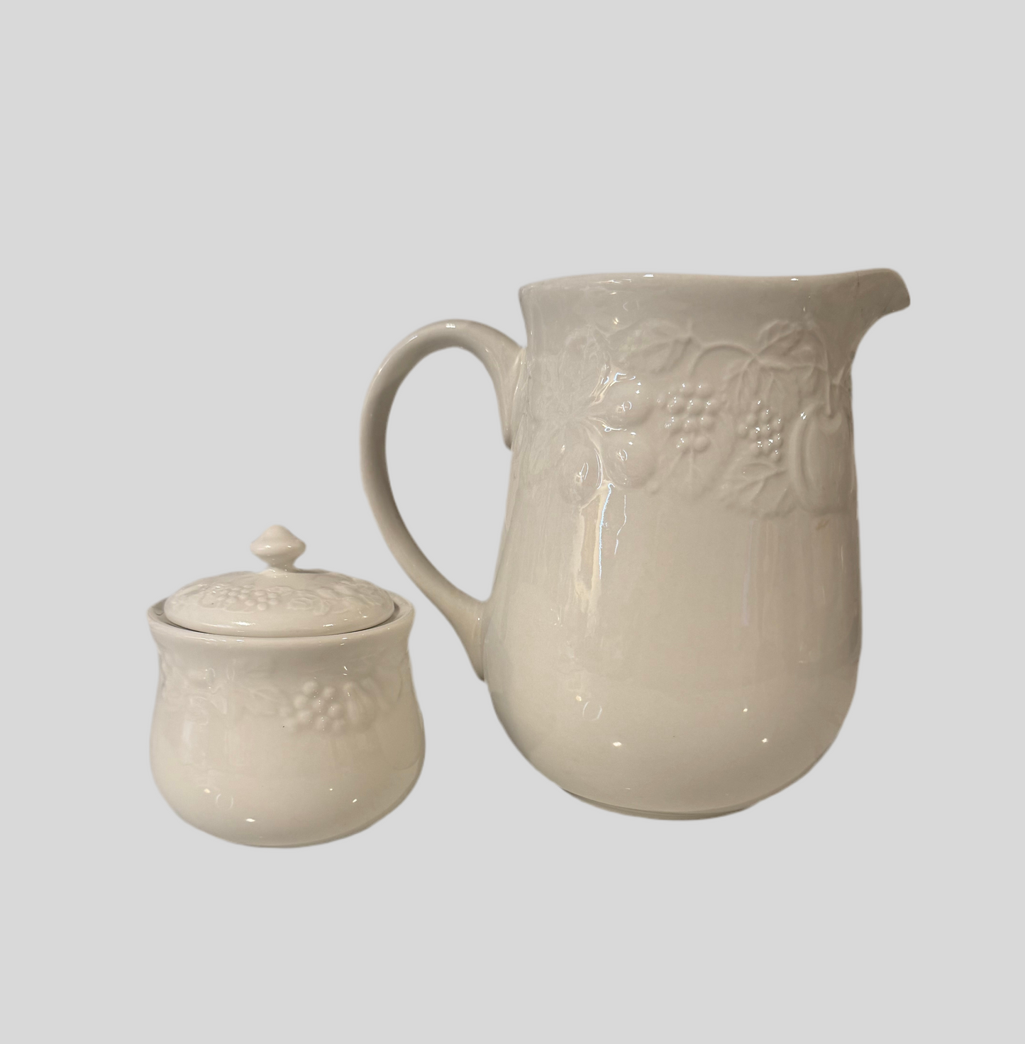 Gibson Housewares Vintage - White Embossed Fruit Pitcher & Sugar Bowl with Lid | Fruit de Blanc
