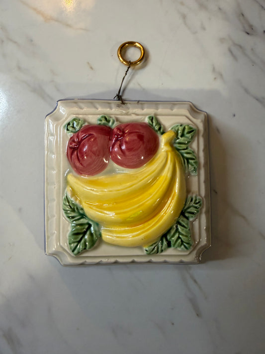 Vintage Ceramic Fruit Wall Mold Plaque — Mid-Century Majolica-Style Kitchen Decor
