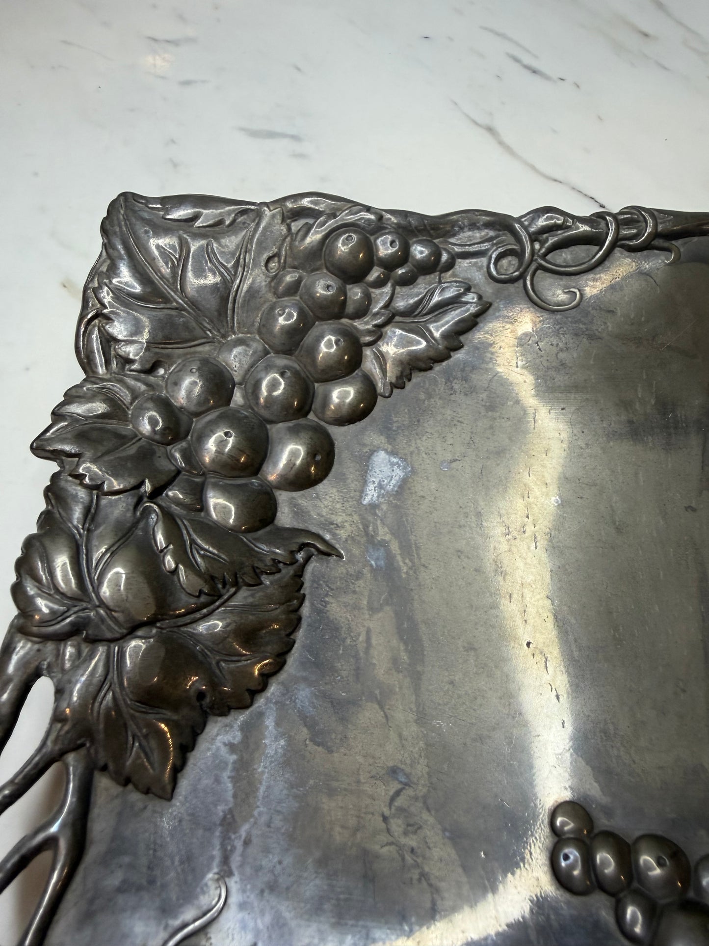 Arthur Court Aluminum Serving Tray – Grapevine Design, Entertaining Accent