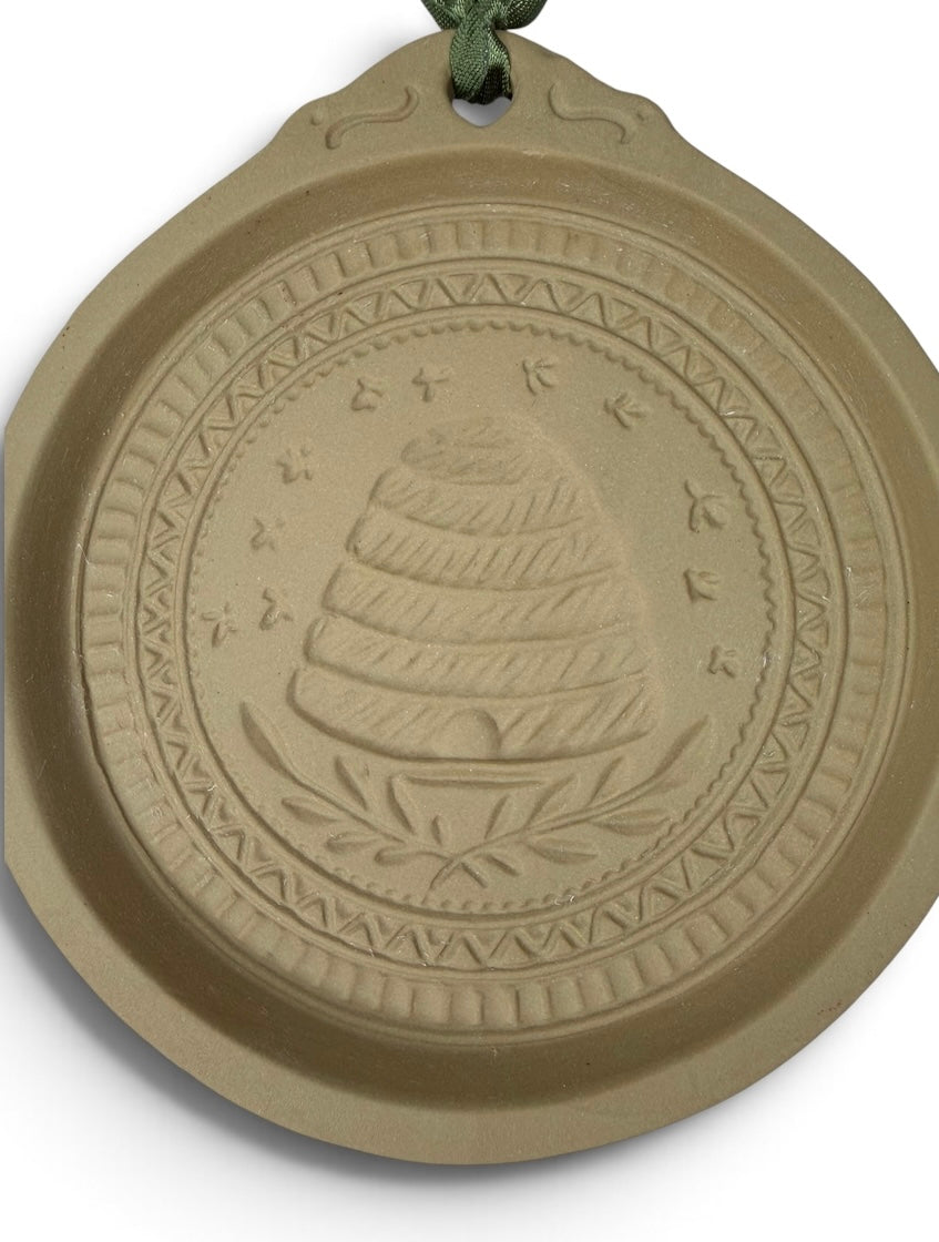 Vintage 1992 Brown Bag Cookie Art Beehive Mold – Hill Design Folk Art Series No. 6