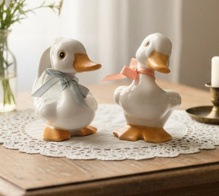 Homco Vintage Ceramic Duck Figurine Pair – Model #1414 | Glossy White with Ribbon Detail
