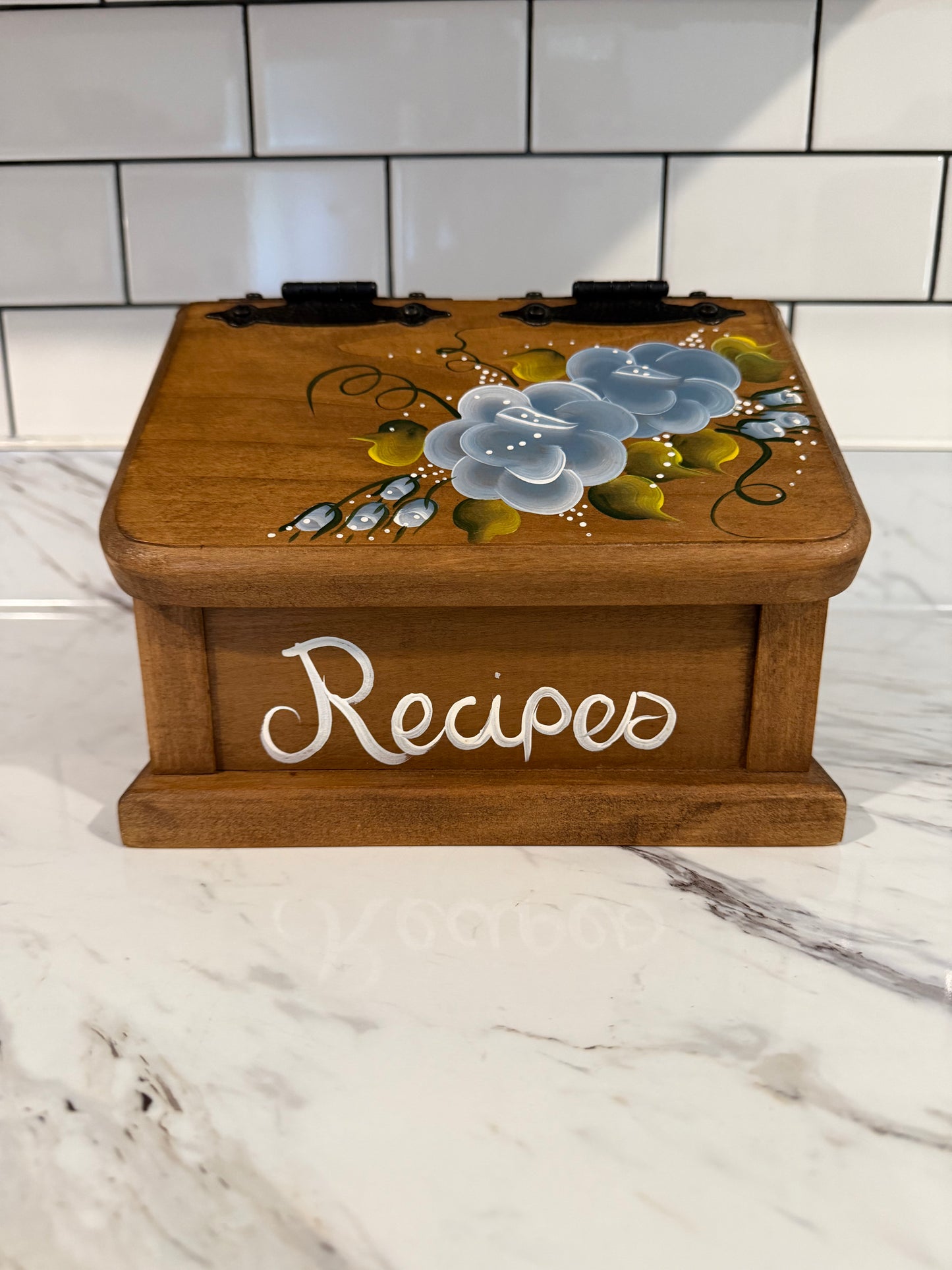 Vintage Cottagecore Wood Recipe Box