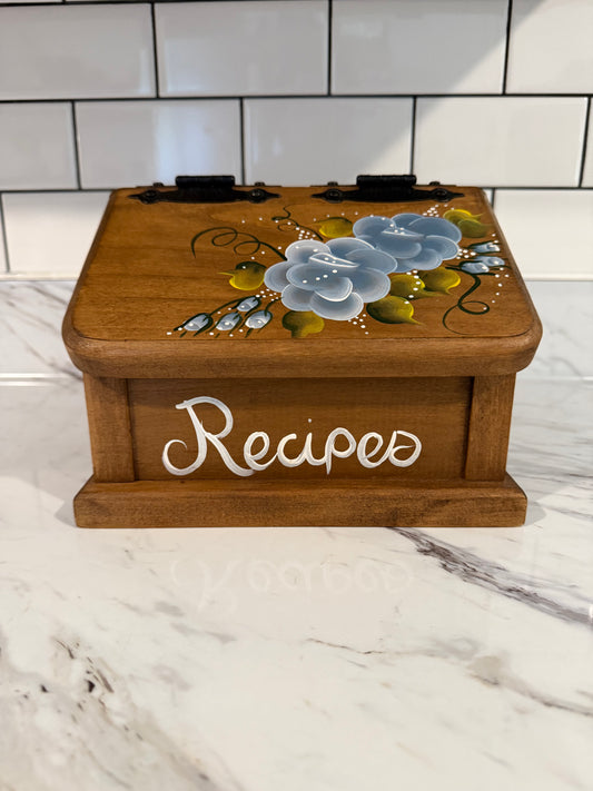 Vintage Cottagecore Wood Recipe Box