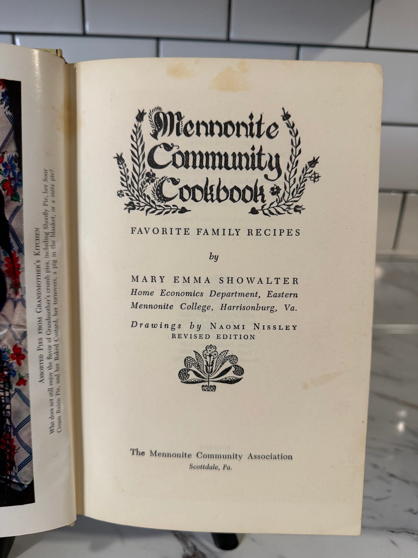 Mennonite Community Cookbook: Favorite Family Recipes by Mary Emma Showalter