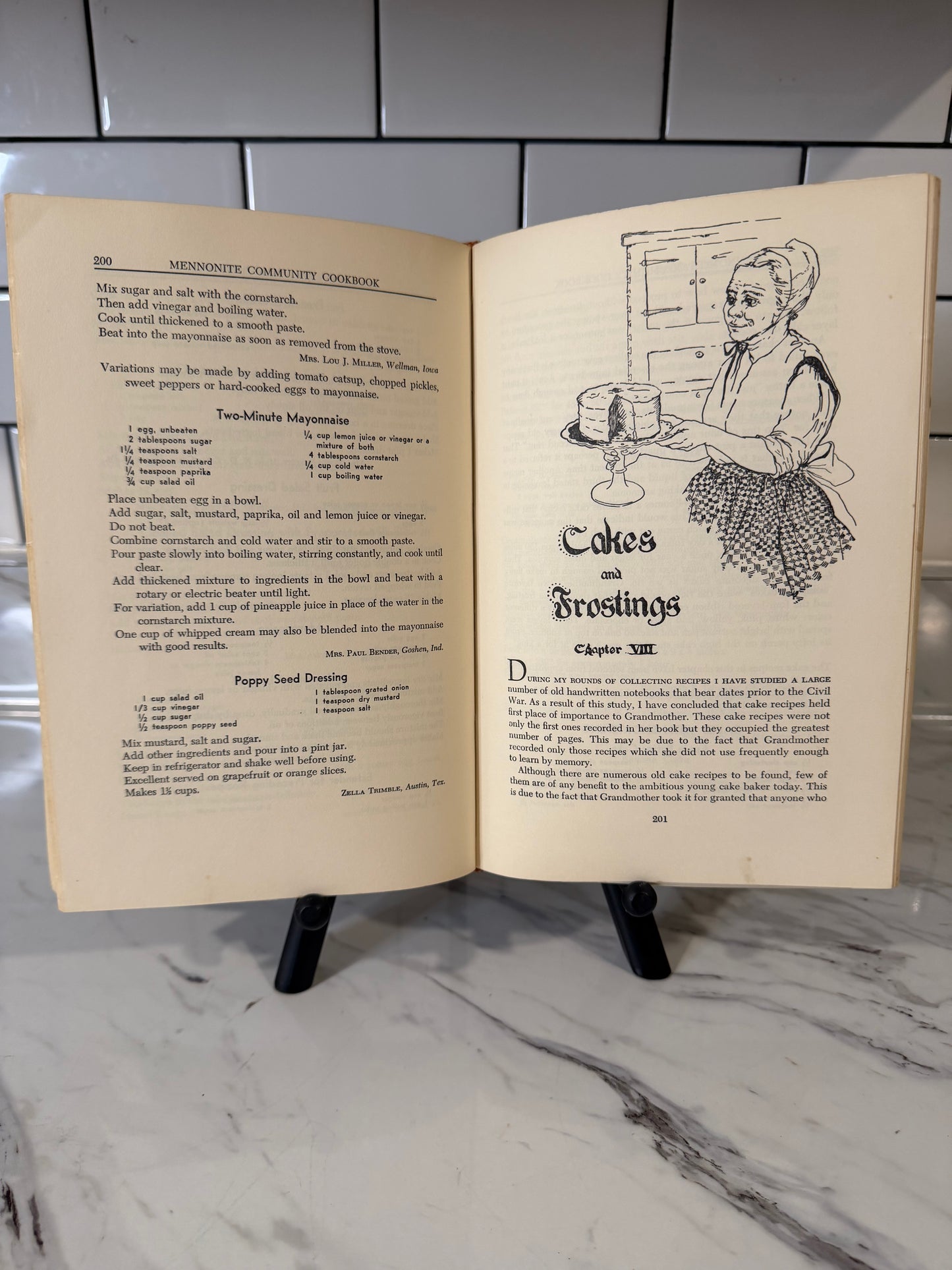 Mennonite Community Cookbook: Favorite Family Recipes by Mary Emma Showalter