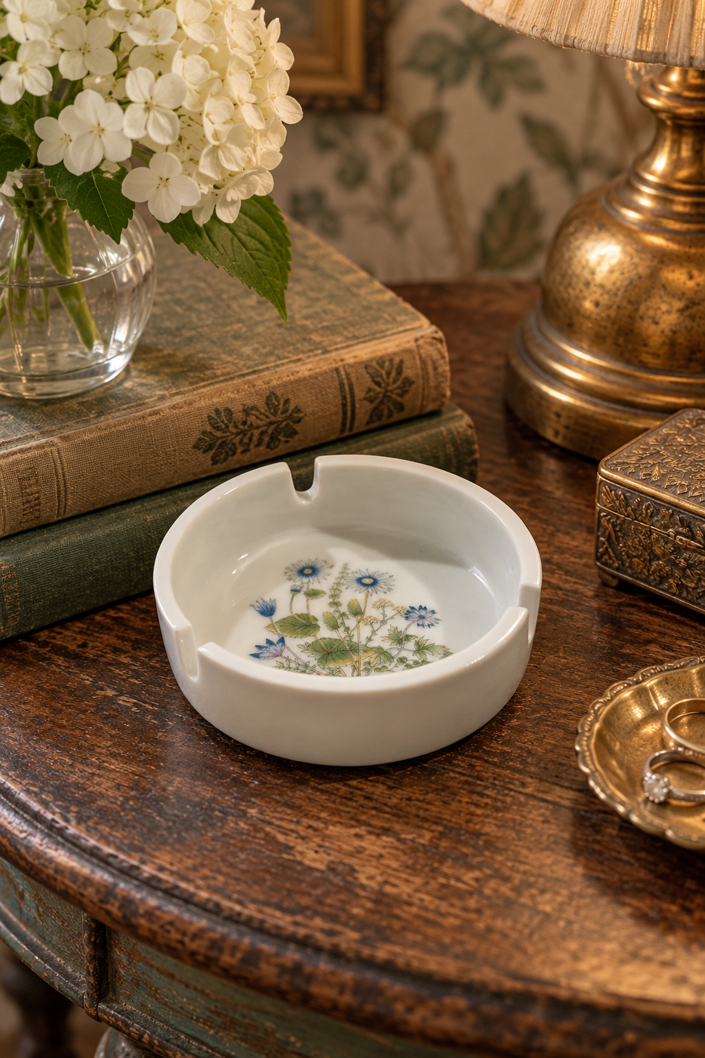 Japanese Porcelain Floral Ashtray / Trinket Dish – Likely 1920s–1930s