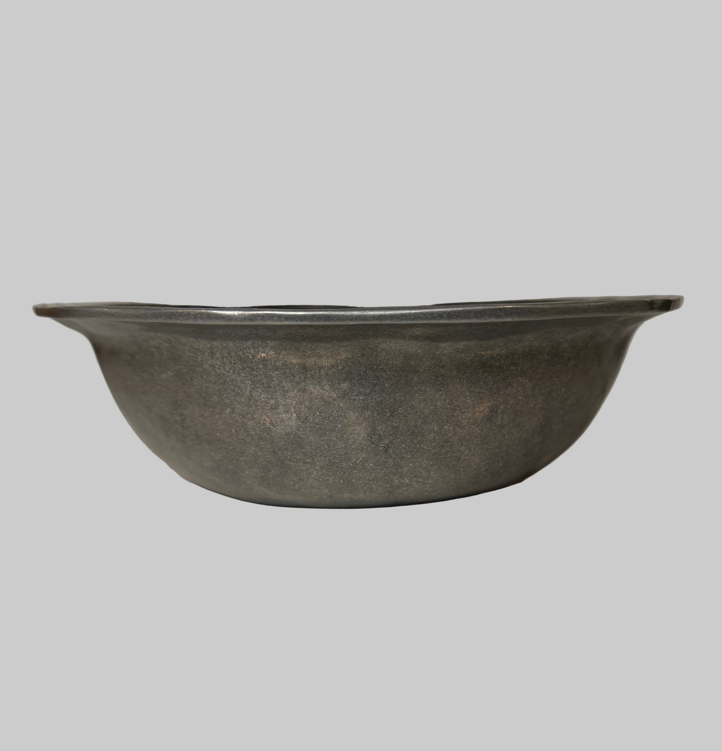 Wilton Armetale Queen Anne Serving Bowl – Scalloped Rim Pewter Alloy