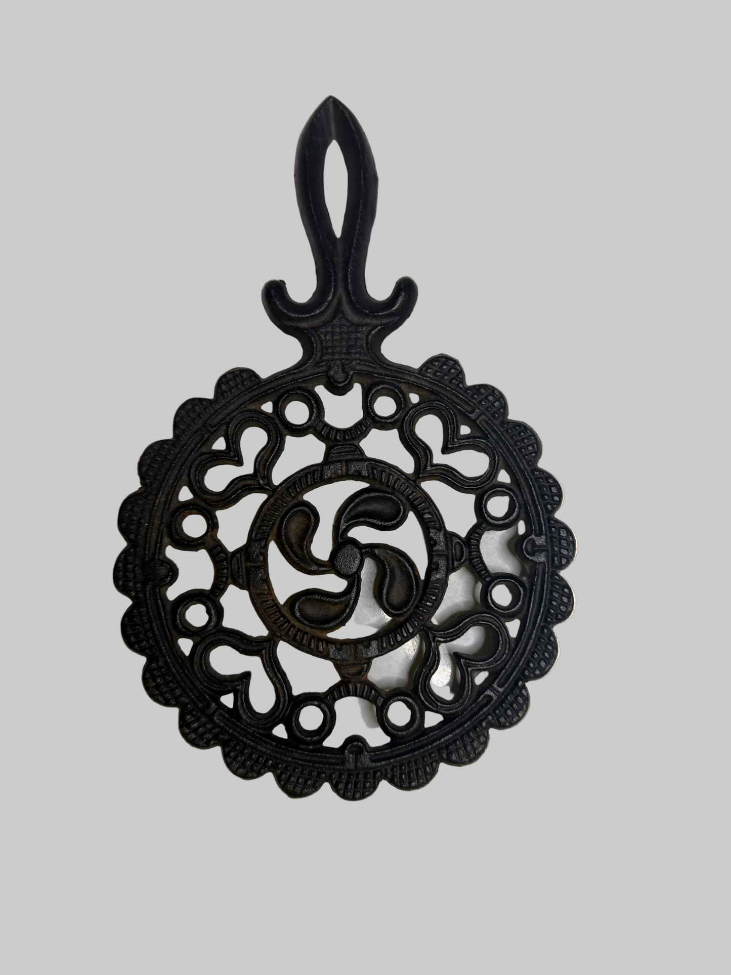 Vintage J.Z.H. Cast Iron Trivet (1952) – Heart & Spiral Design