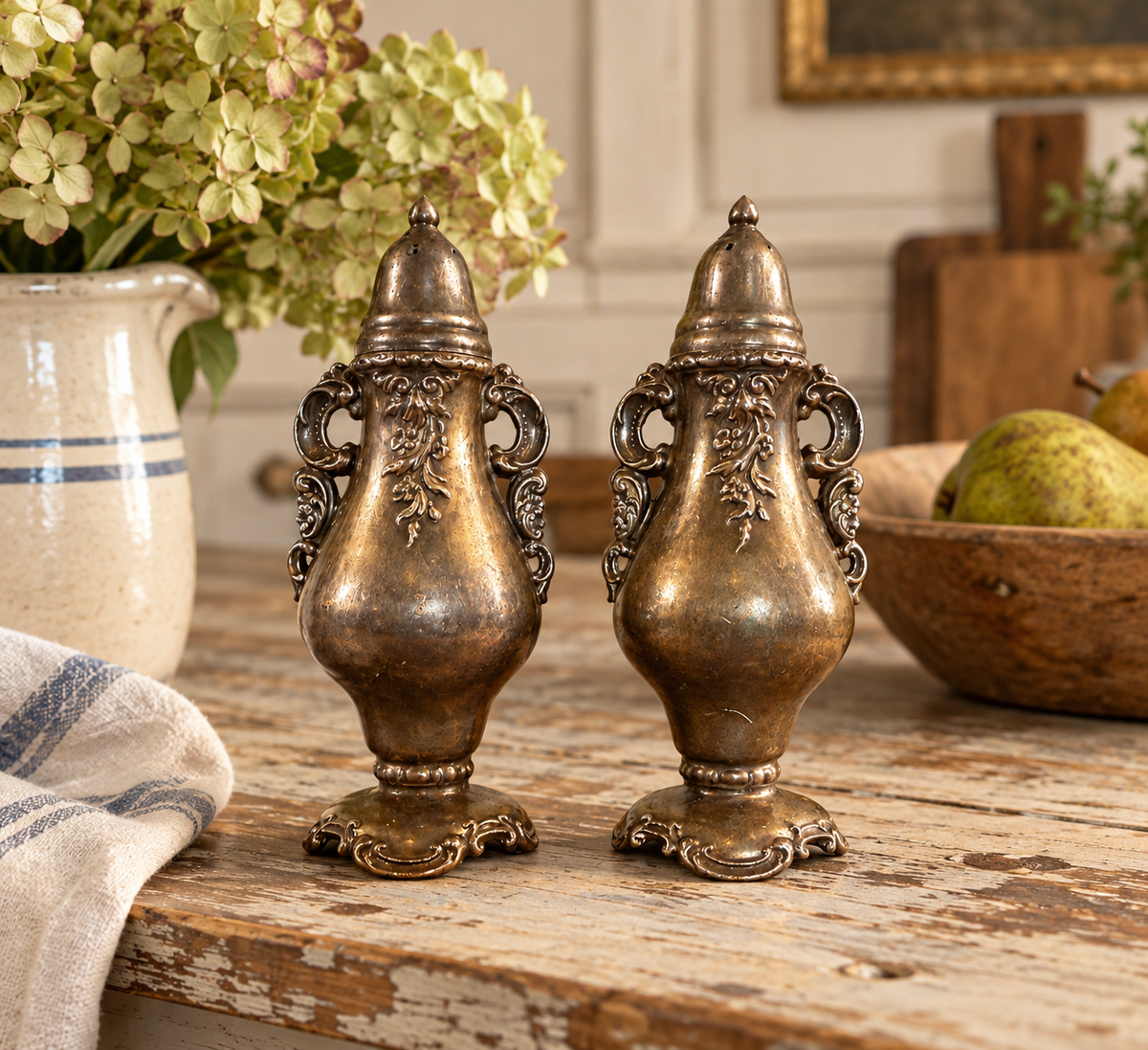 Vintage Wallace Baroque Silverplate Salt & Pepper Shaker Set | Rococo Revival | Mid-Century
