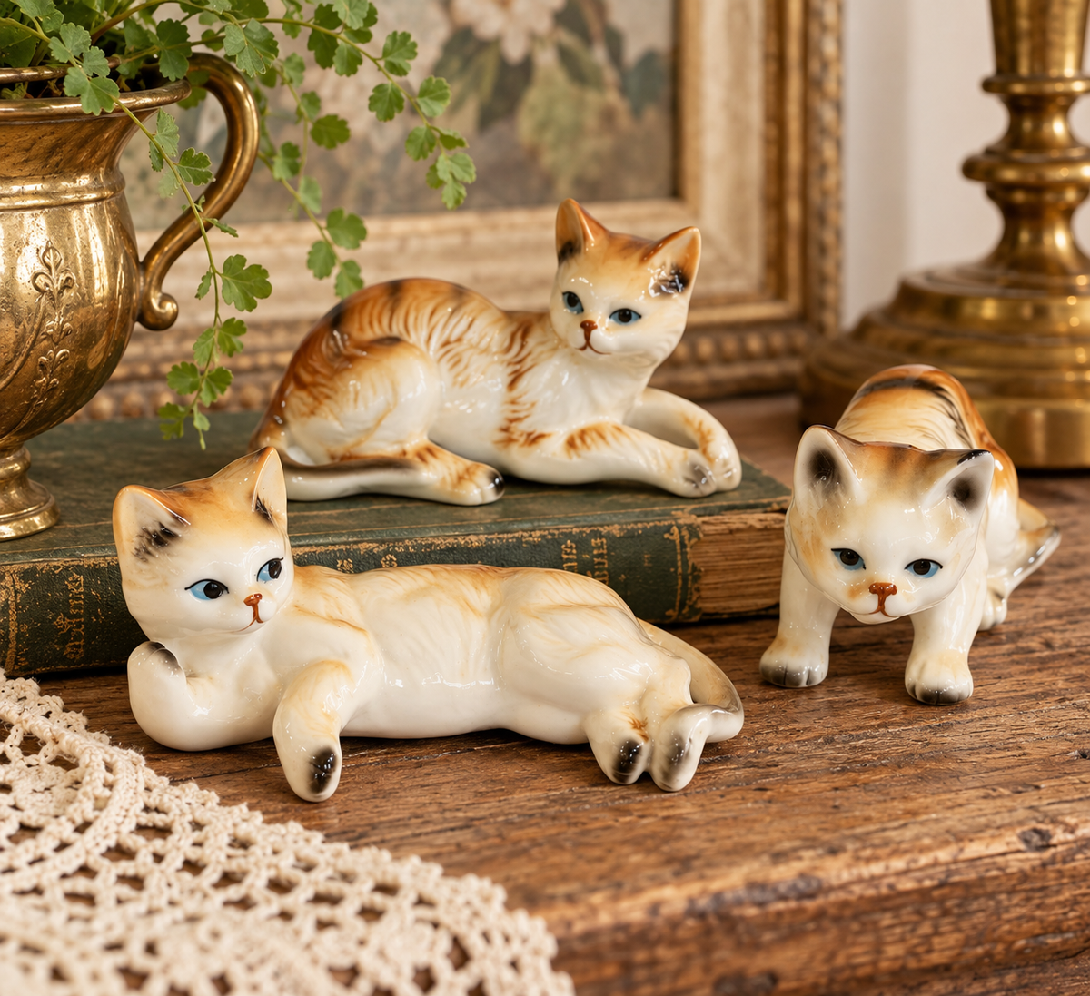 Ginger Tabby Vintage Cat Figurines – Set of 3 Hand-Painted Porcelain Cats Taiwan